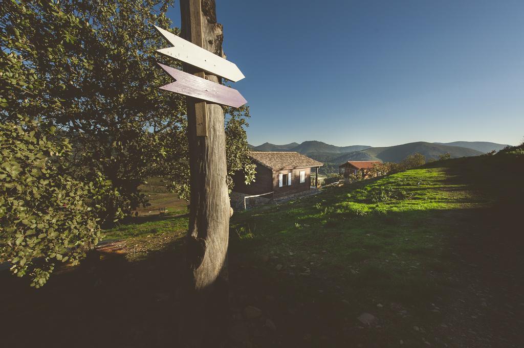 Gasthaus La Brizna Cañamero Exterior foto
